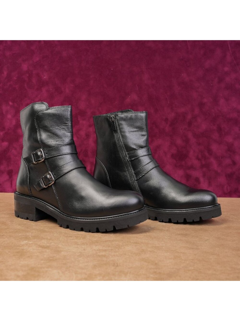 La Canadienne Women Carly Black Leather Waterproof Moto Ankle Boots sz 9.5